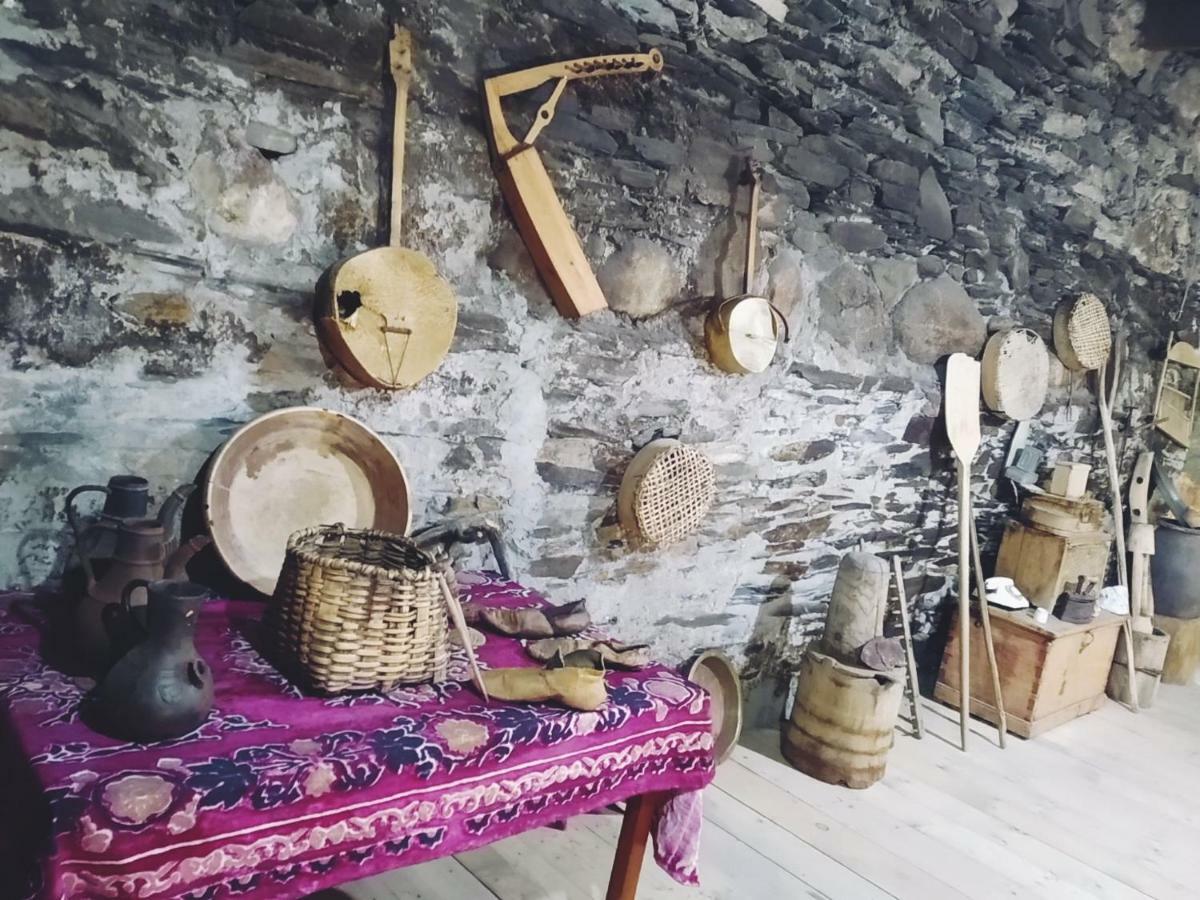 Bed and Breakfast Raul Lushnu Darbaz Mestia Exterior foto