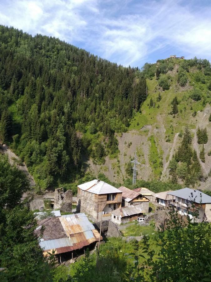 Bed and Breakfast Raul Lushnu Darbaz Mestia Exterior foto
