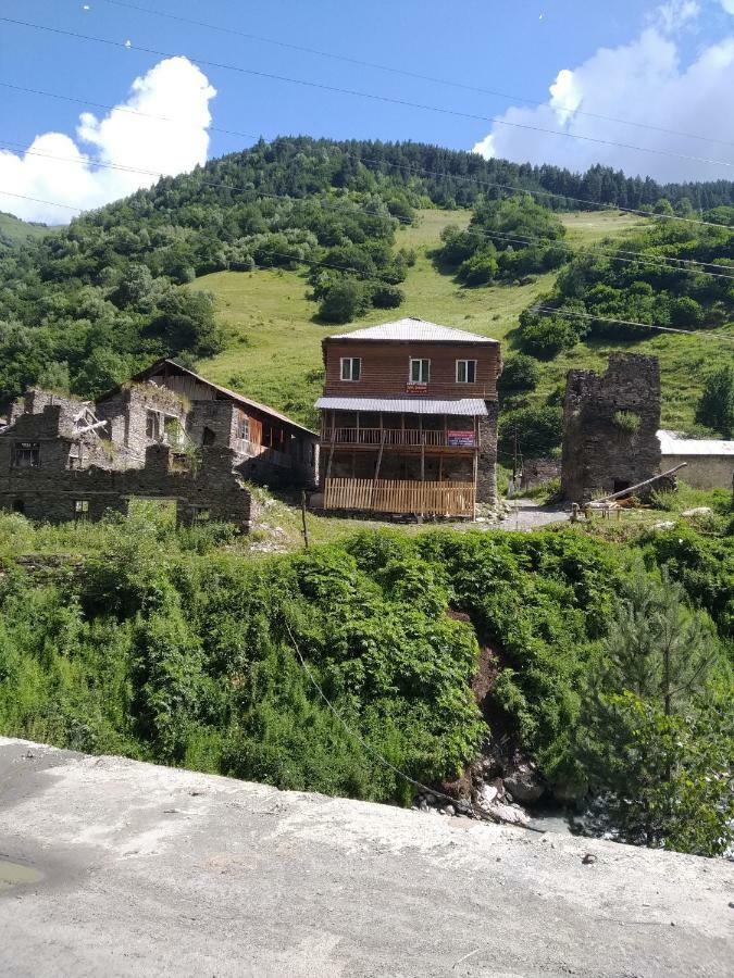 Bed and Breakfast Raul Lushnu Darbaz Mestia Exterior foto